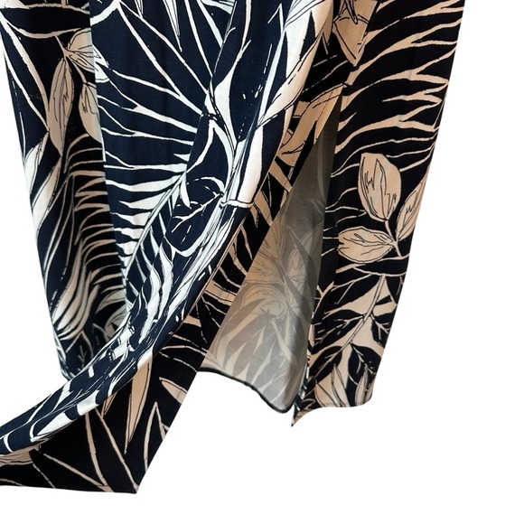 Chico’s Blooming Palms Navy and White Leaf Print Maxi Skirt, size 3 - Picture 3 of 9